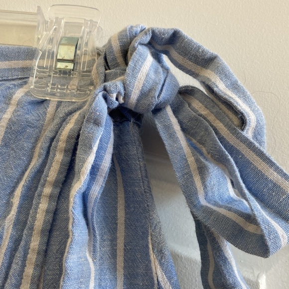 Beautiful Zara wrap front skirt with crochet like hemline- size S - Picture 3 of 9